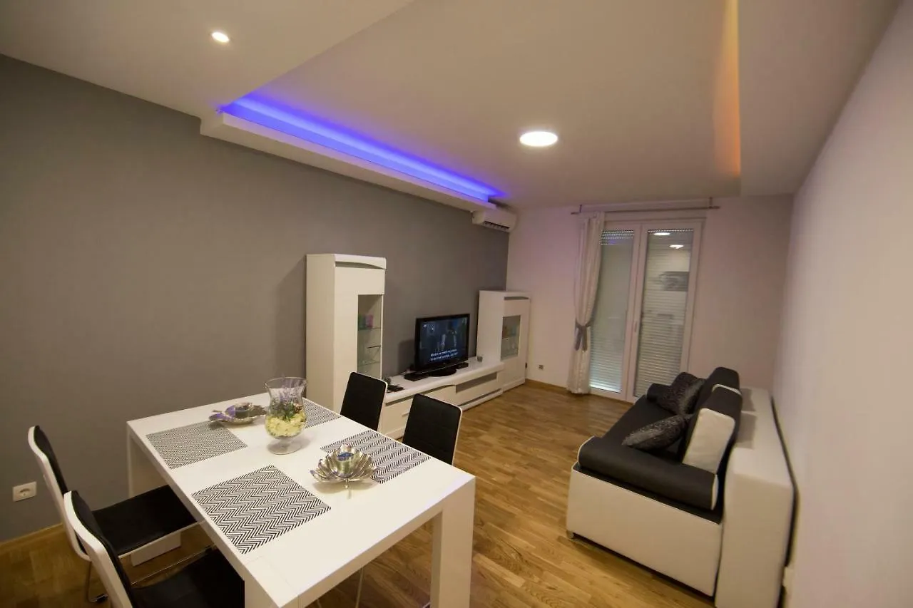 Cozy Apartment Split 0*,
